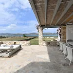 Sunray Paros Front 2 Bedroom House Next To Kite Sports