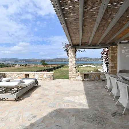 Sunray Pounta Paros Beachfront Near Kitesurf