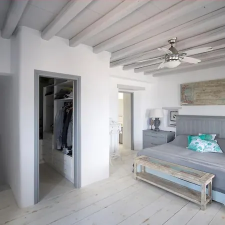 Sunray Front 2 Bedroom House Next To Kite Sports * Parikia (Paros)