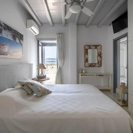 Sunray Paros Front 2 Bedroom House Next To Kite Sports 別荘