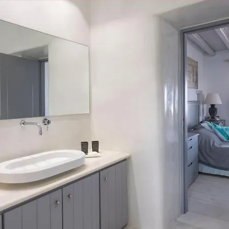 別荘 Sunray Paros Front 2 Bedroom House Next To Kite Sports