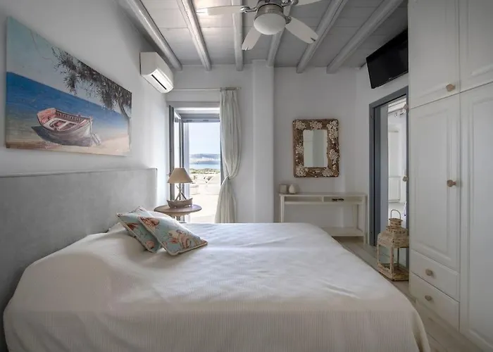 Sunray Paros Front 2 Bedroom House Next To Kite Sports Сasa de vacaciones